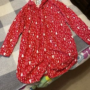 Denver Hayes sleep gown